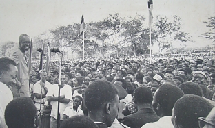 Nyerere ahutubia mkutano Dar